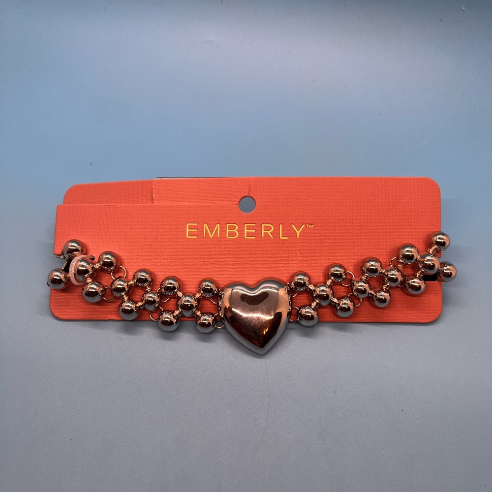 #0193.  Emberly Silver Heart Choker Necklace